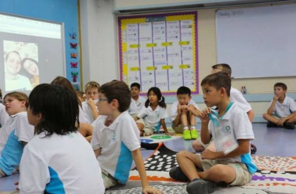 新加坡提供给中国小学生的学校的简单介绍