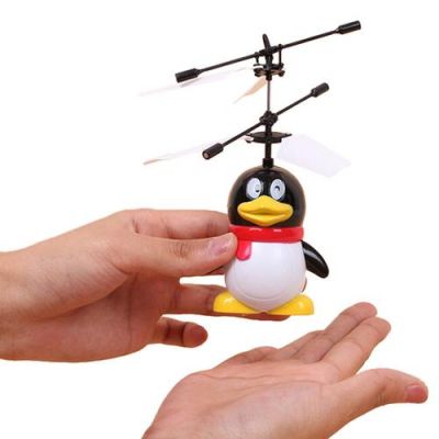企鹅竞赛立体飞行器（企鹅竞赛立体飞行器怎么做）