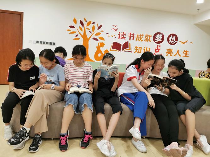 2018上海市中小学生暑期读书活动（2021上海市中小学生暑期读书活动网）